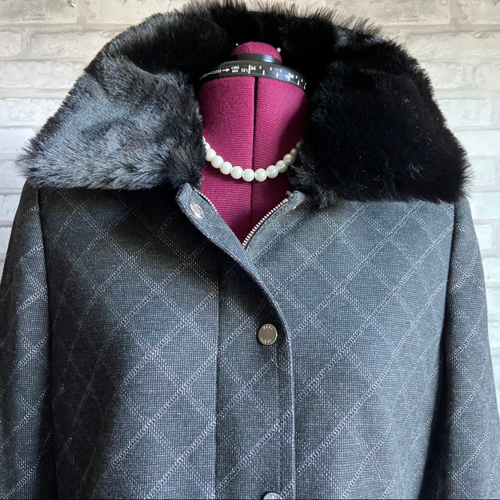 ANNE KLEIN | Faux Fur Collar-Metallic Plaid Jacket